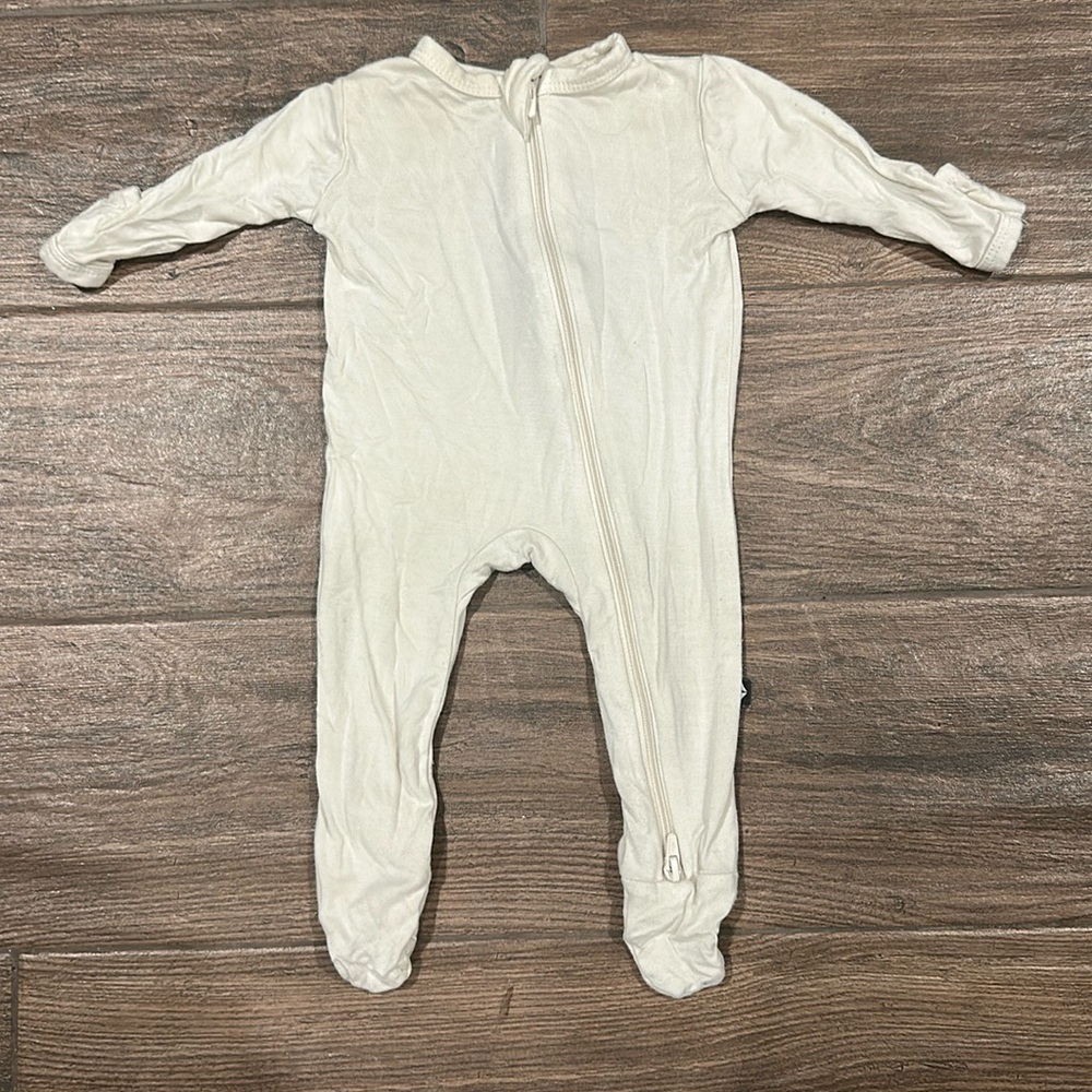 Kyte baby onesie